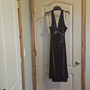 BCBG Maxazria large brown velvet sleeveless dress 👗 😍 ✨️
